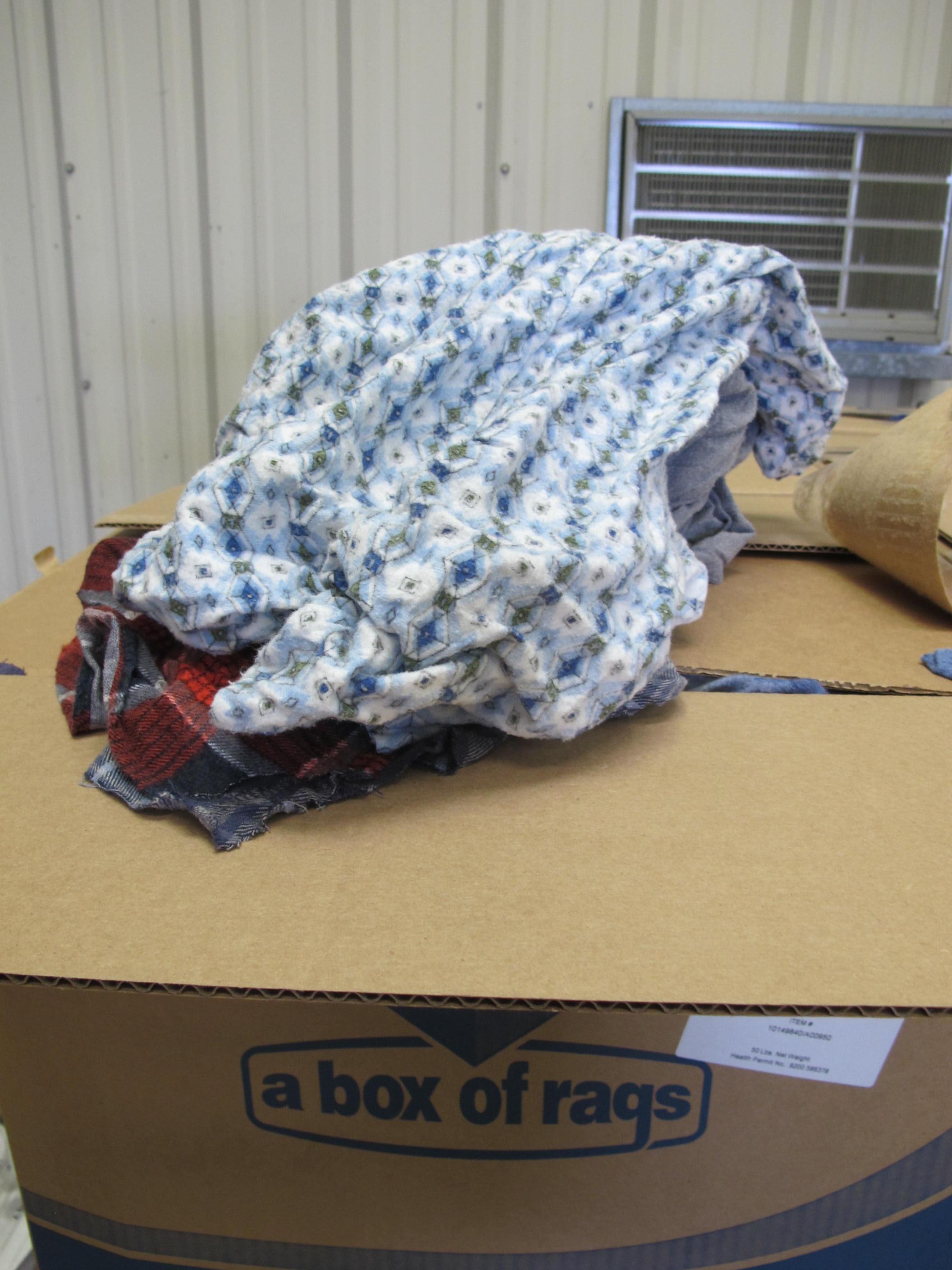 LOT PALLET OF RAGS (W-44) LOADING & HANDLING FEE $15-